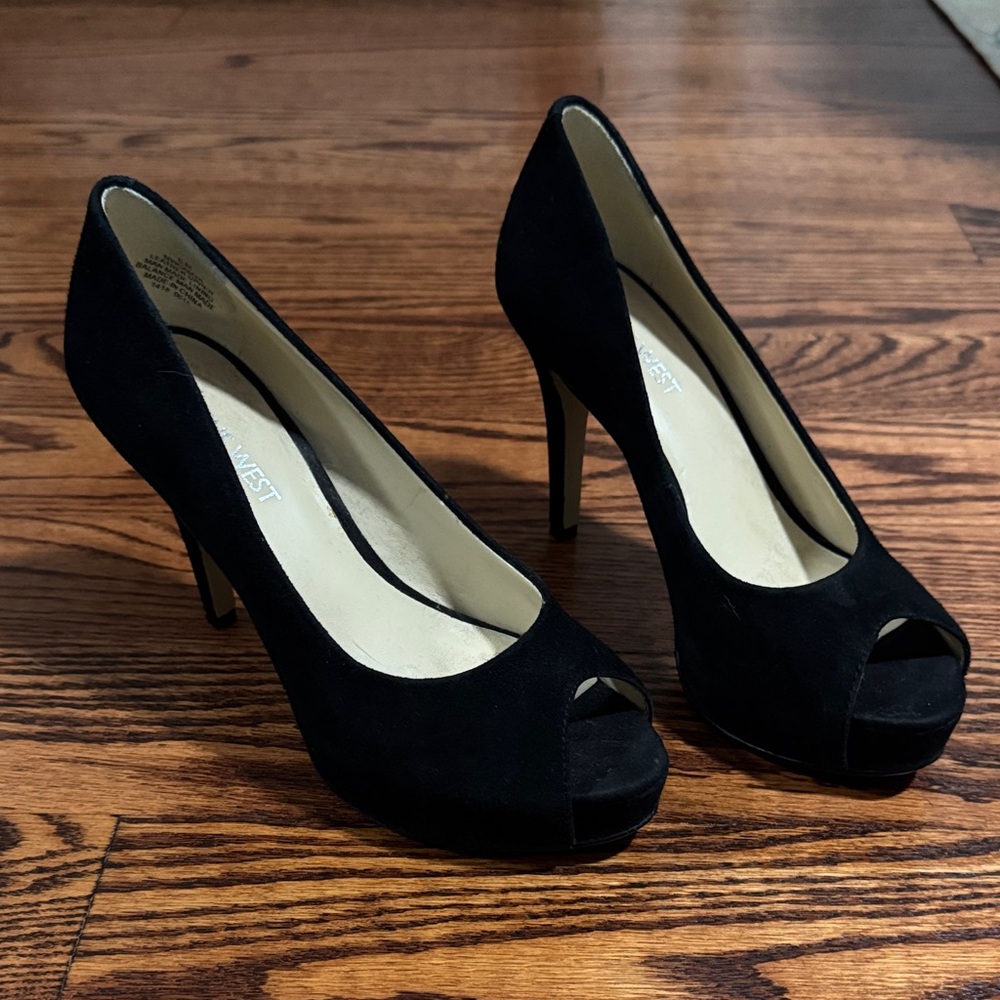 Nine West Classic Black Peep Toe Heels